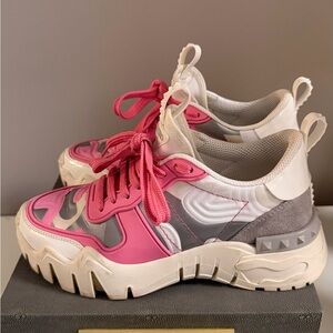 Valentino Garavani Camouflage Canvas Rockrunner low top Sneakers 36.5